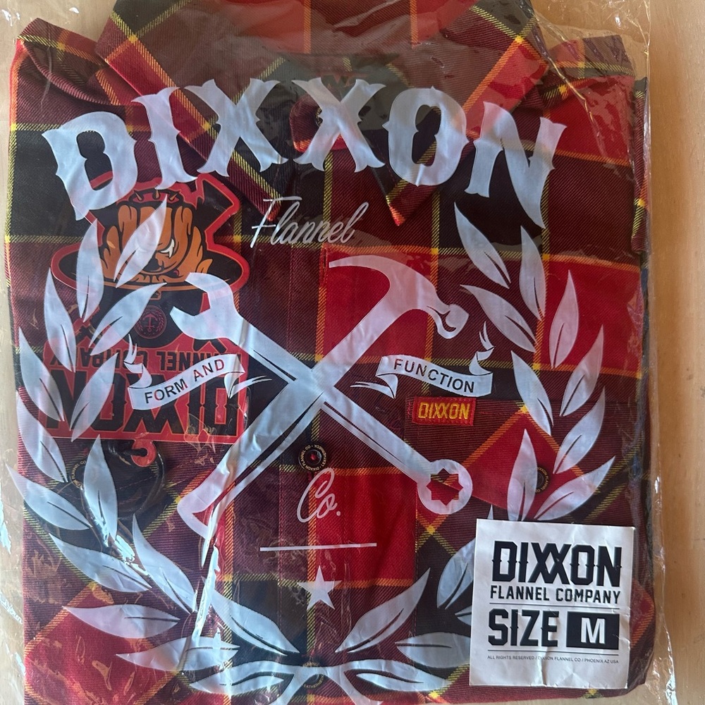 Dixxon Flannel “The Leatherneck” Mens Medium. Long sleeve flannel